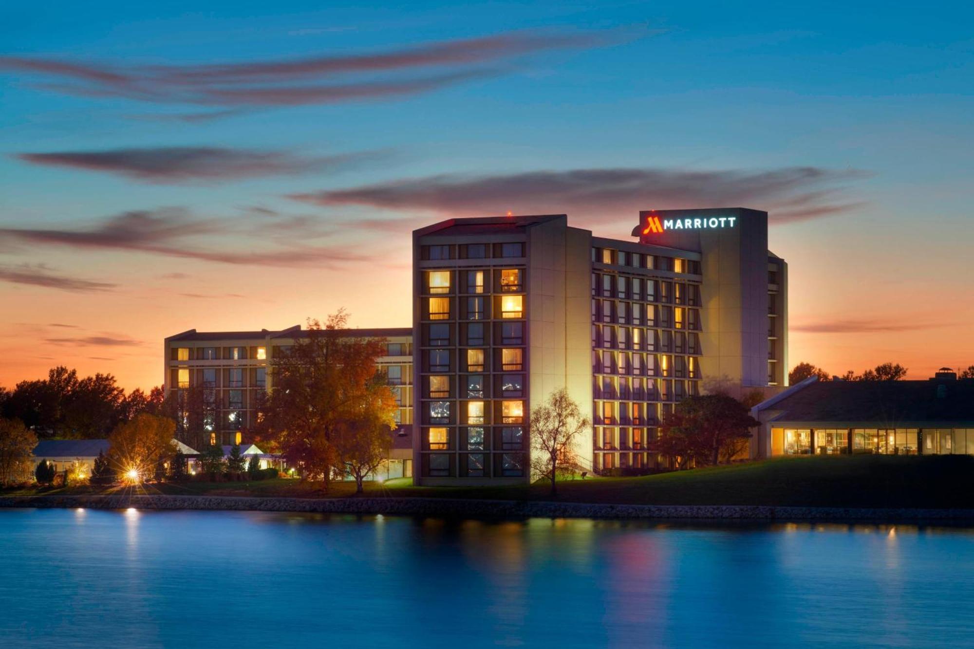 Kansas City Airport Marriott Ngoại thất bức ảnh